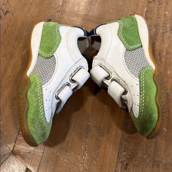 Naturino green suede leather hook and loop sneakers trainers US 5-5.5 toddler - Picture 8 of 9